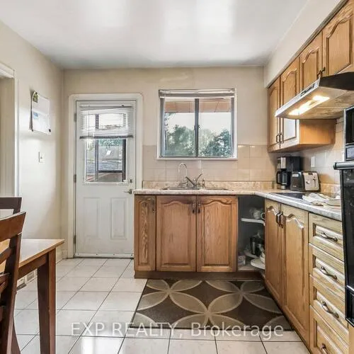 Premium freehold home for sale: 51, playfair, Yorkdale-Glen Park, Toronto