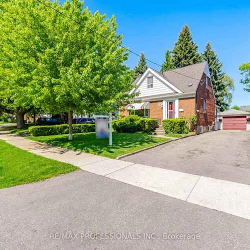 Premium freehold home for sale: 29, Westleigh, Alderwood, Toronto