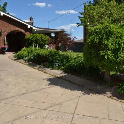 15,&nbsp;Brantley, York University Heights, Toronto