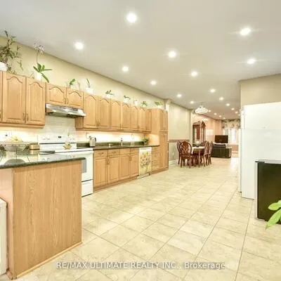 227,&nbsp;Earlscourt, Caledonia-Fairbank, Toronto