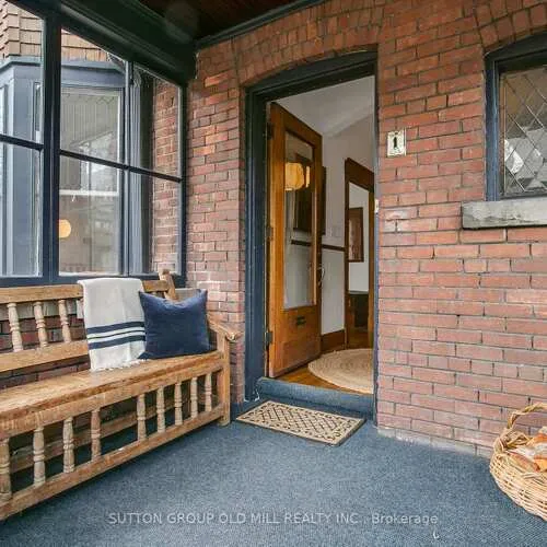 Premium freehold home for sale: 1, Algonquin, High Park-Swansea, Toronto