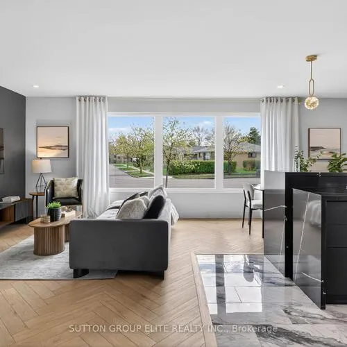 Premium freehold home for sale: 19, Hardwick, Eringate-Centennial-West Deane, Toronto