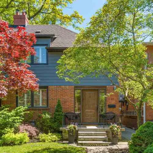 Premium freehold home for sale: 17, Lincoln, Runnymede-Bloor West Village, Toronto
