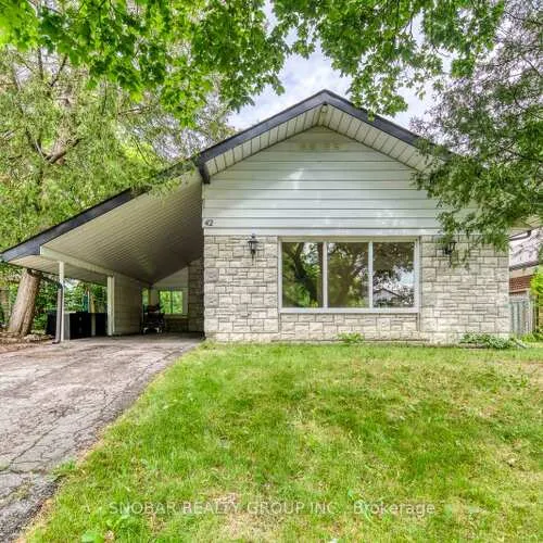 Premium freehold home for sale: 42, Clearbrooke, Rexdale-Kipling, Toronto