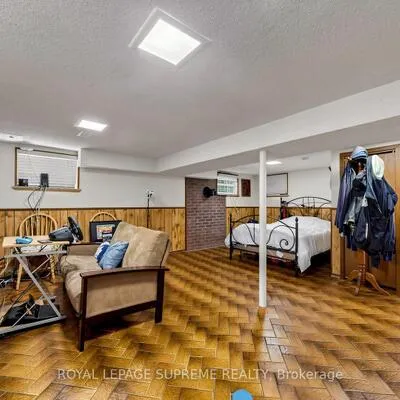 610,&nbsp;Mcroberts, Caledonia-Fairbank, Toronto