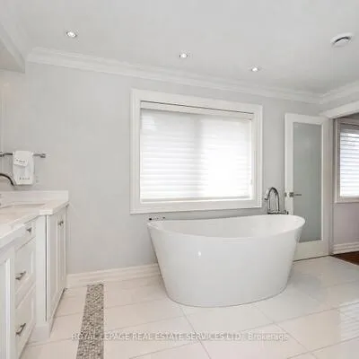 72,&nbsp;Prennan, Islington-City Centre West, Toronto