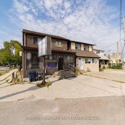 1608,&nbsp;Weston, Weston, Toronto