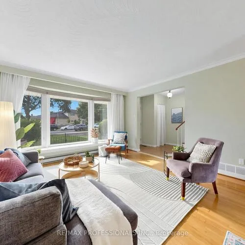Premium freehold home for sale: 19, Davelayne, Humbermede, Toronto