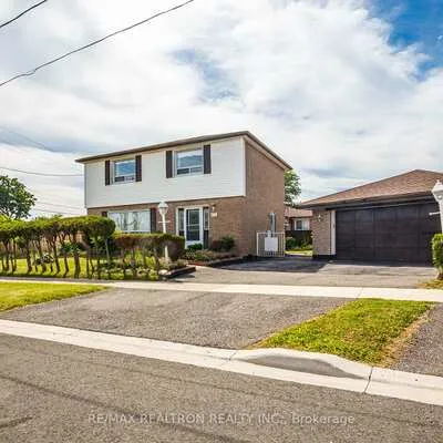 62,&nbsp;Hullmar, Black Creek, Toronto