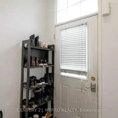 69,&nbsp;Haynes, York University Heights, Toronto