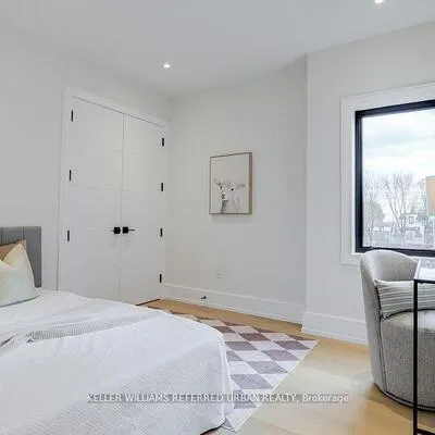 33,&nbsp;Twelfth, New Toronto, Toronto