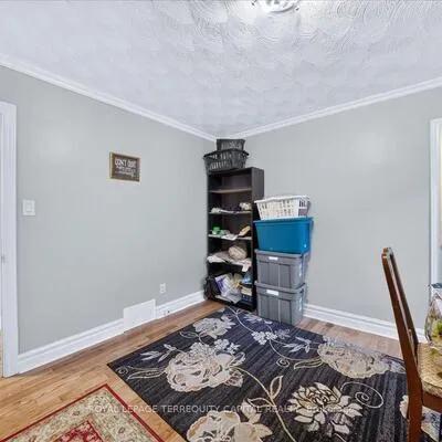 175,&nbsp;Clearbrooke, Rexdale-Kipling, Toronto