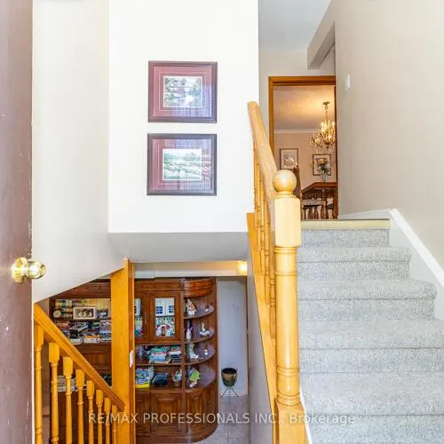 Premium freehold home for sale: 64, Ikley, York University Heights, Toronto