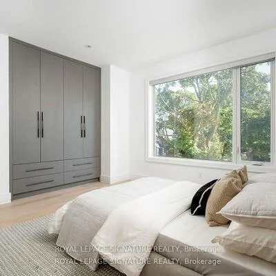 34,&nbsp;Edgecroft, Stonegate-Queensway, Toronto