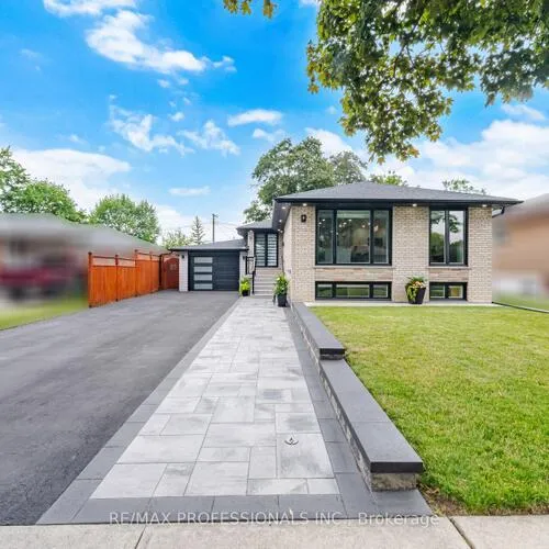 Premium freehold home for sale: 9, Tynevale, Willowridge-Martingrove-Richview, Toronto