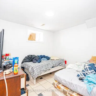 11,&nbsp;Benway, Rexdale-Kipling, Toronto
