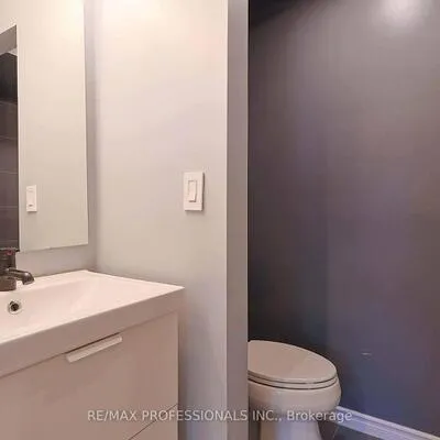 76,&nbsp;Macdonald, Mimico, Toronto