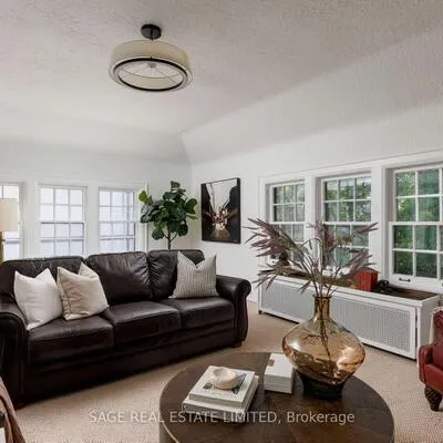 78,&nbsp;The Kingsway, Kingsway South, Toronto