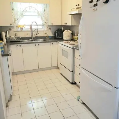 8,&nbsp;Bridesburg, Kingsview Village-The Westway, Toronto