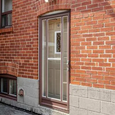25,&nbsp;Cartwright, Yorkdale-Glen Park, Toronto