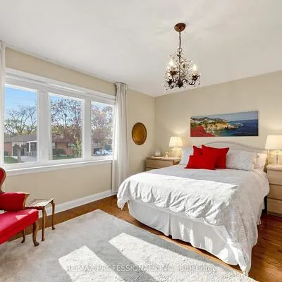 24,&nbsp;Breadner, Willowridge-Martingrove-Richview, Toronto
