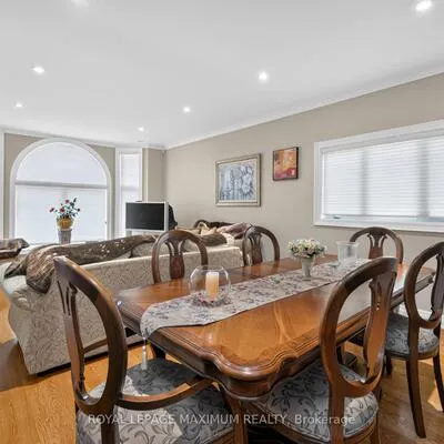 378,&nbsp;Rustic, Maple Leaf, Toronto