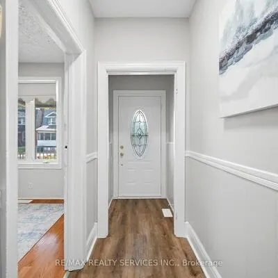 1147,&nbsp;Dufferin, Dovercourt-Wallace Emerson-Junction, Toronto