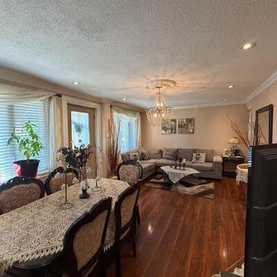 35,&nbsp;Hillary, Keelesdale-Eglinton West, Toronto