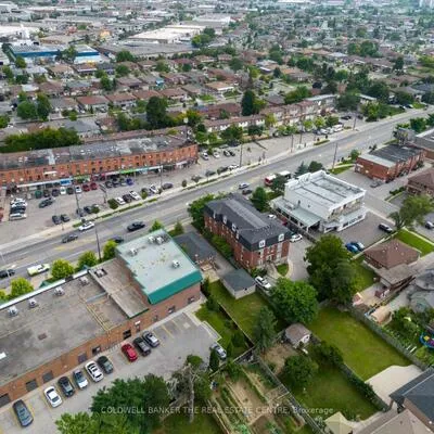 2966,&nbsp;Islington, Humber Summit, Toronto