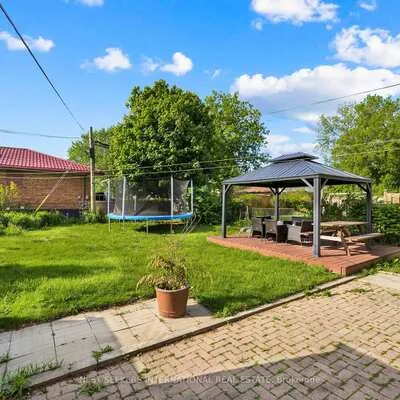 42,&nbsp;Fordwich, Rexdale-Kipling, Toronto