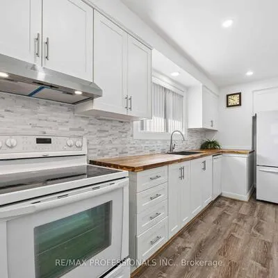 14,&nbsp;Dashwood, Thistletown-Beaumonde Heights, Toronto