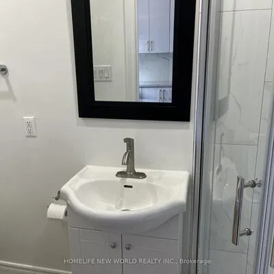 19,&nbsp;Britannia, Junction Area, Toronto