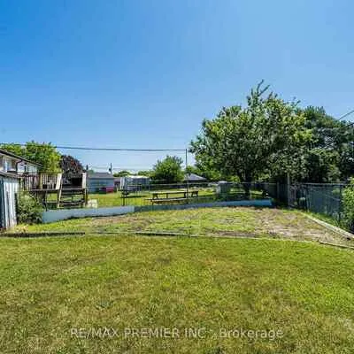 5,&nbsp;Valois, Thistletown-Beaumonde Heights, Toronto