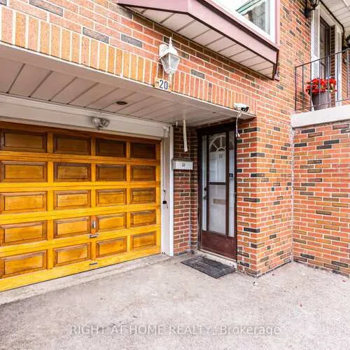 Premium freehold home for sale: 20, Zealand, Willowridge-Martingrove-Richview, Toronto