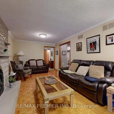 55,&nbsp;Chiswick, Brookhaven-Amesbury, Toronto