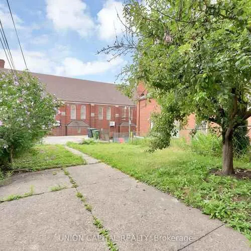 Premium freehold home for sale: 1373, Davenport, Dovercourt-Wallace Emerson-Junction, Toronto