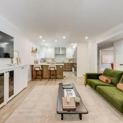 85,&nbsp;Bonnyview, Stonegate-Queensway, Toronto