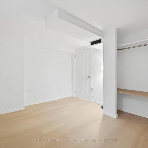 Premium freehold home for sale: 4, Furness, West Humber-Clairville, Toronto
