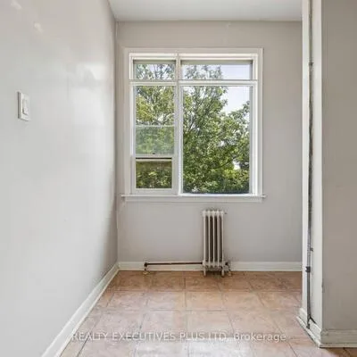 74,&nbsp;Calstock, Thistletown-Beaumonde Heights, Toronto