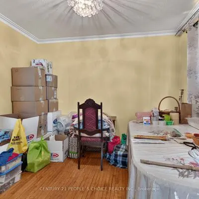 750,&nbsp;Jane, Rockcliffe-Smythe, Toronto