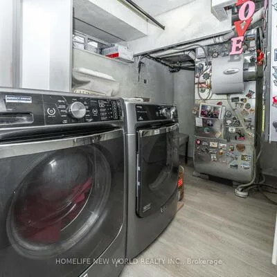 30,&nbsp;Carling, Dovercourt-Wallace Emerson-Junction, Toronto