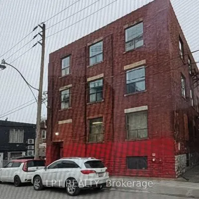 17,&nbsp;Paton, Dovercourt-Wallace Emerson-Junction, Toronto