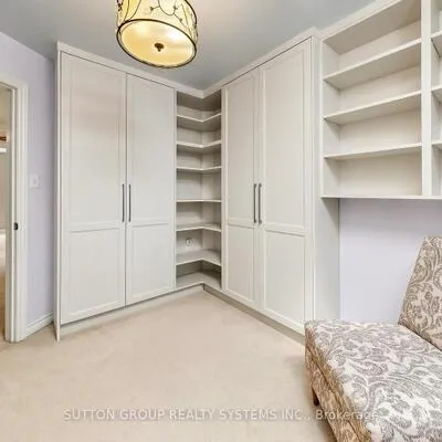 2138,&nbsp;Eglinton, Briar Hill-Belgravia, Toronto