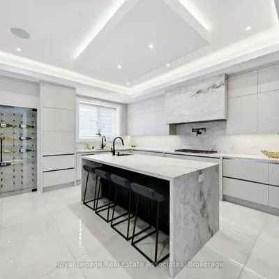 14,&nbsp;Joyce, Yorkdale-Glen Park, Toronto