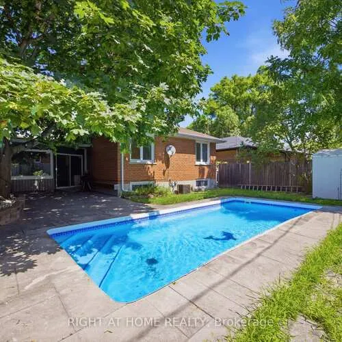 Premium freehold home for sale: 45, Faversham, Eringate-Centennial-West Deane, Toronto