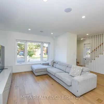28,&nbsp;Connorvale, Alderwood, Toronto