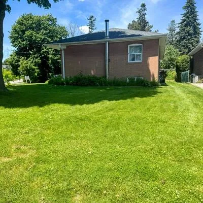 69,&nbsp;Lloyd Manor, Princess-Rosethorn, Toronto