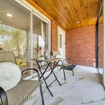 41,&nbsp;Keegan, York University Heights, Toronto