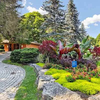 217,&nbsp;The Kingsway, Edenbridge-Humber Valley, Toronto