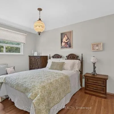 42,&nbsp;Pergola, West Humber-Clairville, Toronto